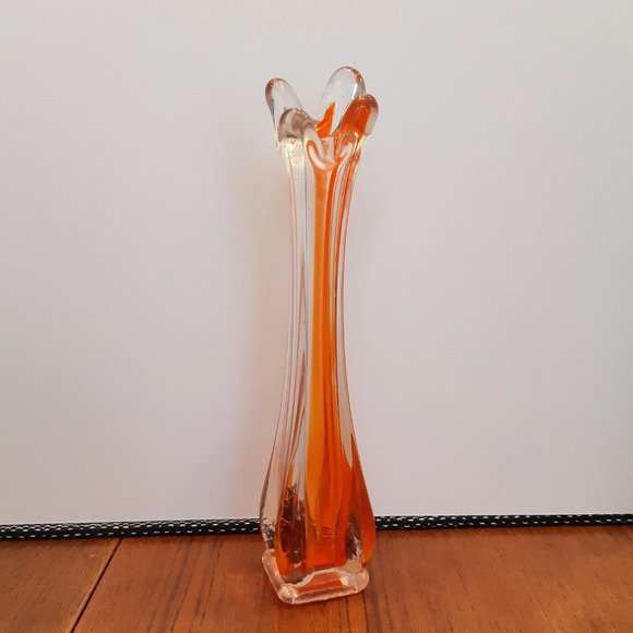 Vintage 4 Finger Orange Swung Vase - Beautiful! - Picture 2 of 13